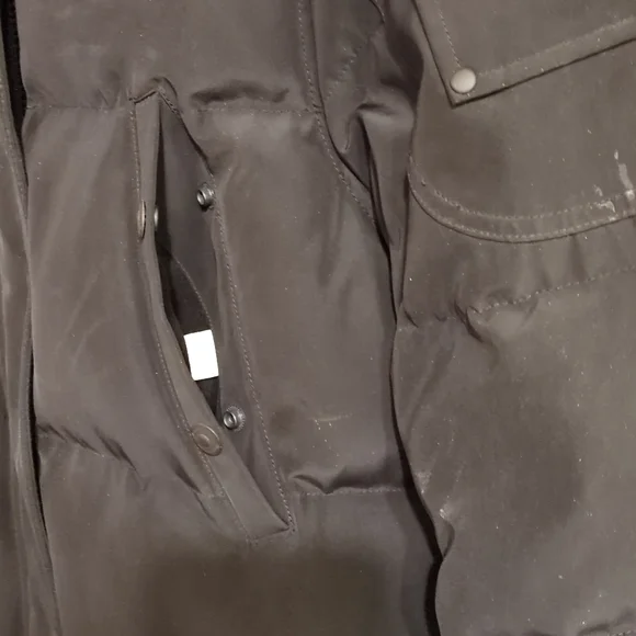 Moose Knuckles Alberta Women’s Parka – Size L, NWT, Black, Goose-Down, Fox Fur - Picture 4 of 16